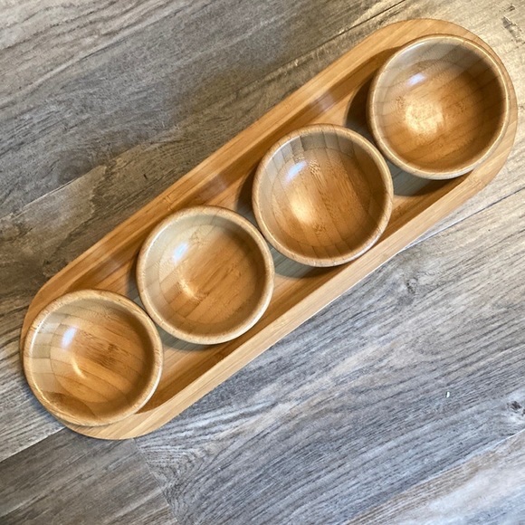 The Pampered Chef Dining Pampered Chef Bamboo Cracker Tray W 4